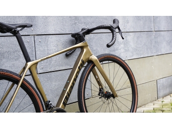 Bianchi Impulso COMP Shimano GRX 610 DISC 2X12S Terra Black Glossy